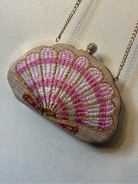 Isaac Mizrahi Pink & Cream Embroidered Raffia Shell Clutch with Gold Chain
